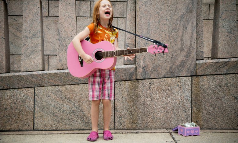 چگونه کودک با اعتماد به نفس داشته باشیم؟ + 16 راهکار عملی