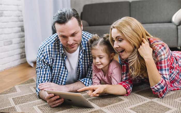 ارتباط با والدین 