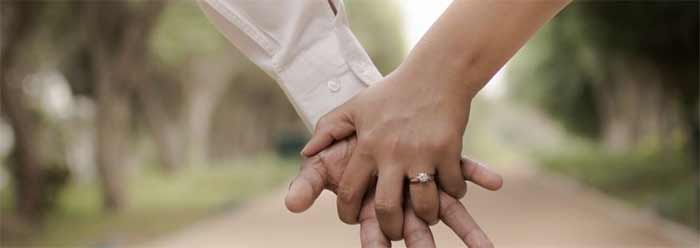 مراقبتهای عاطفی و روانی